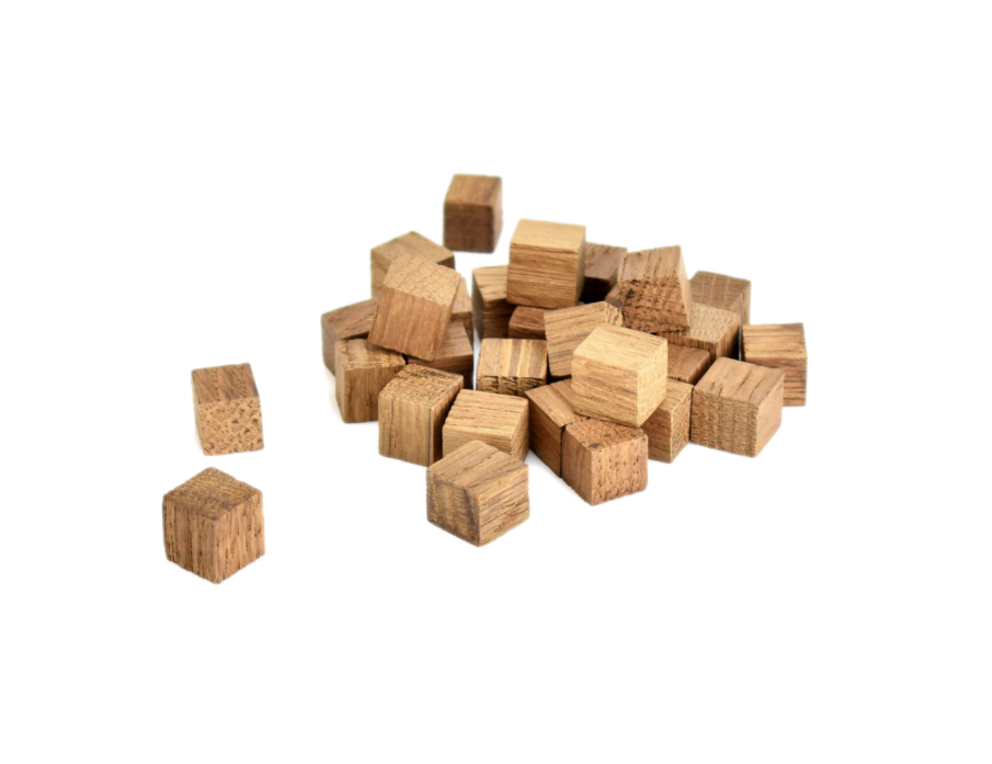 Prantsuse tamme väikesed kuubikud 1x1x1 1 kg; keskmise röstiga 3 Prantsuse tamme väikesed kuubikud 1x1x1 1 kg; keskmise röstiga 3