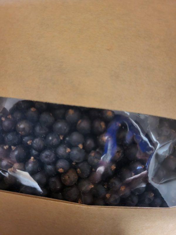 Kuivatatud kadakamarjad 3